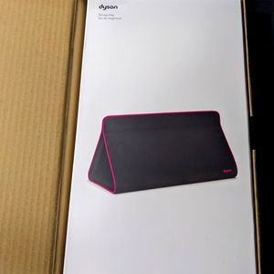 Dyson-designed Storage Bag (Black/Fuchsia)